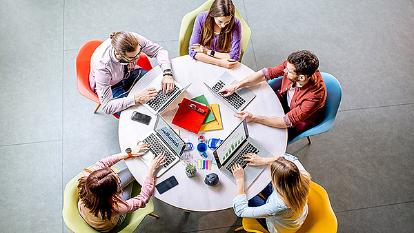 Reminder: Einladung zu unserem 4. Round-Table-Gespräch für Ausbildende der Versicherungswirtschaft – wir lernen von- und miteinander! Reminder: Einladung zu unserem 4. Round-Table-Gespräch für Ausbildende der Versicherungswirtschaft – wir lernen von- und miteinander!